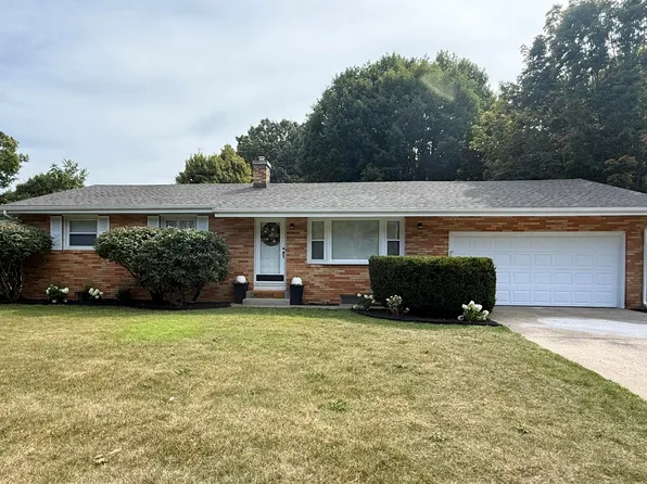 1892 Maple Ln, Benton Harbor, MI 49022