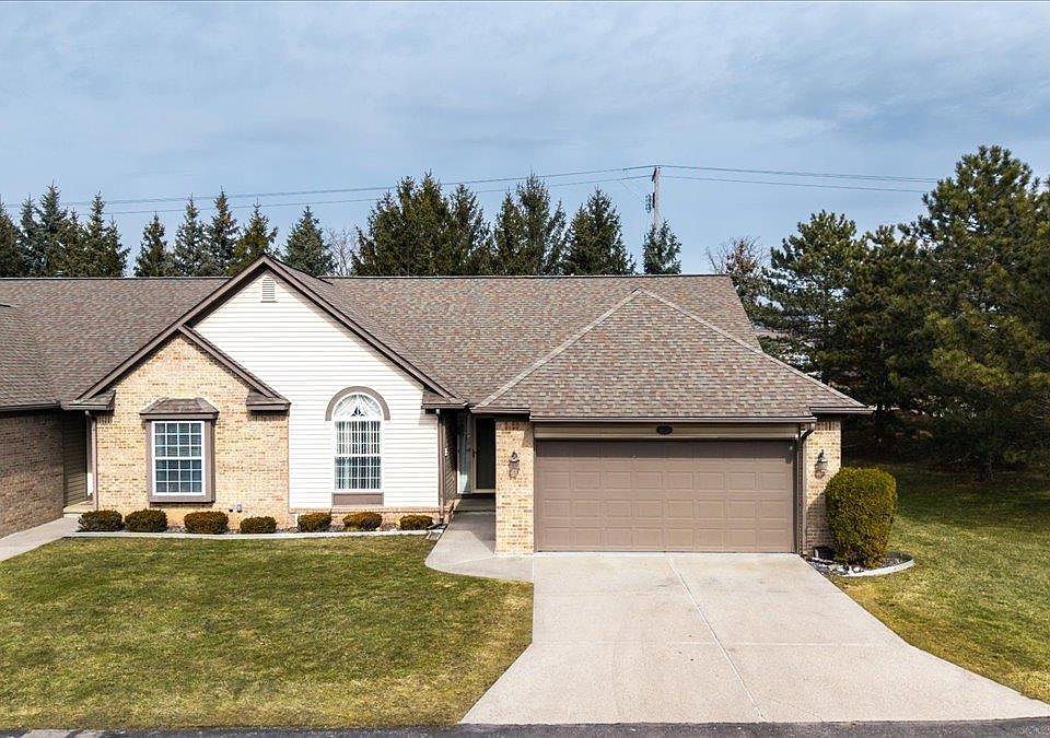 1st image of 5010 Sandalwood Dr