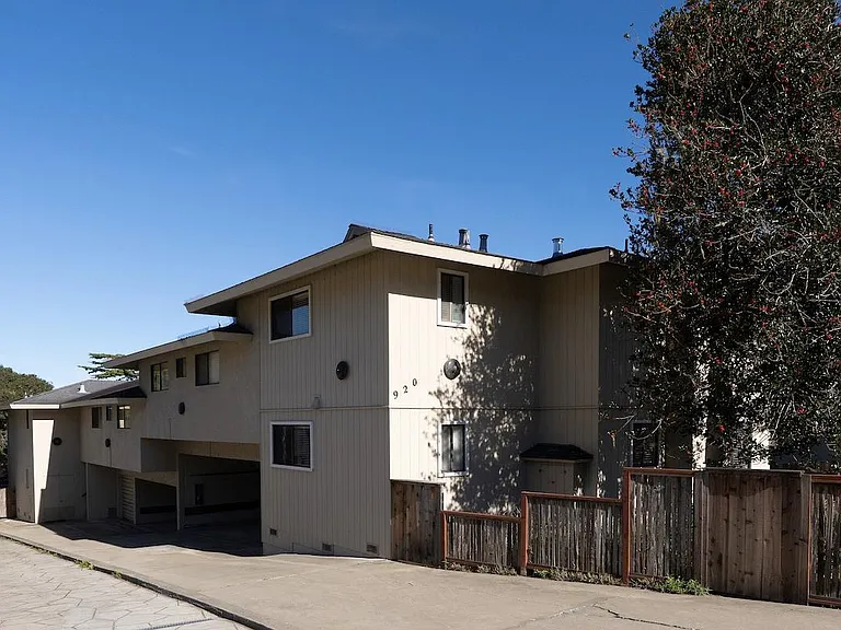 920 Lighthouse Ave #E — Photo 21