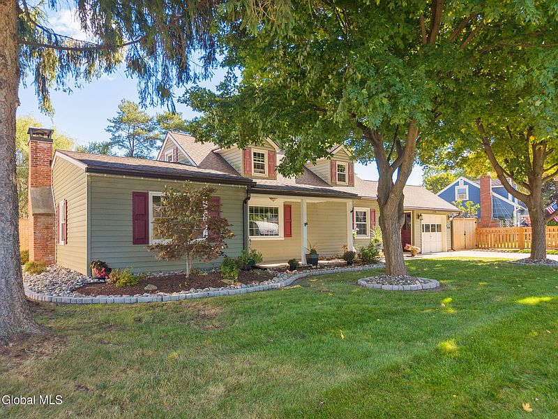 2nd image of 1008 Palazini Drive