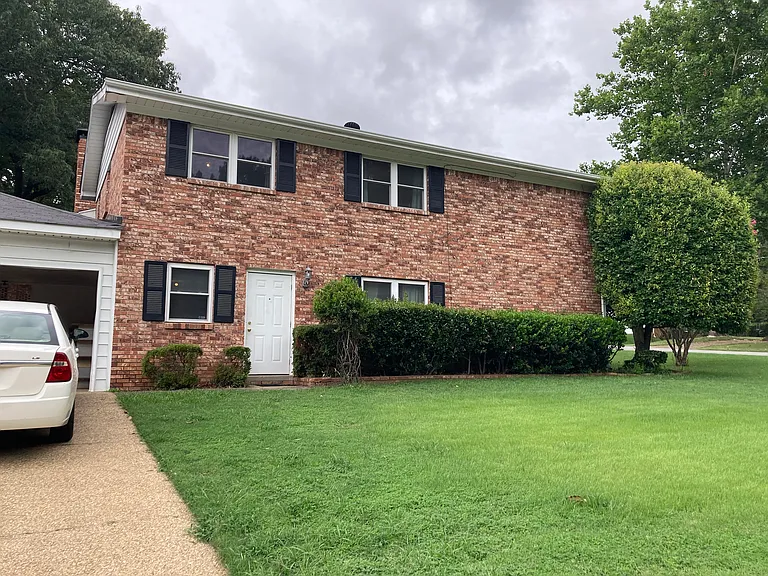 1 Lorna Dr — Photo 3