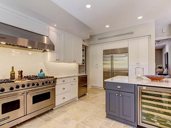 4th image of 6080 Saint Andrews Ct
