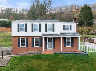 18 Barrows Rd, Wheeling, WV 26003