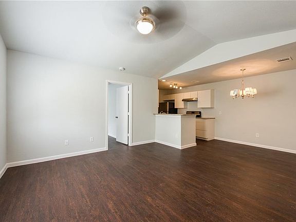 4th image of 12324 Alderbrook Dr #A
