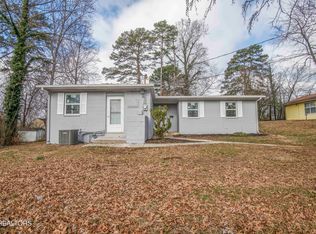 110 Paine Ln, Oak Ridge, TN 37830