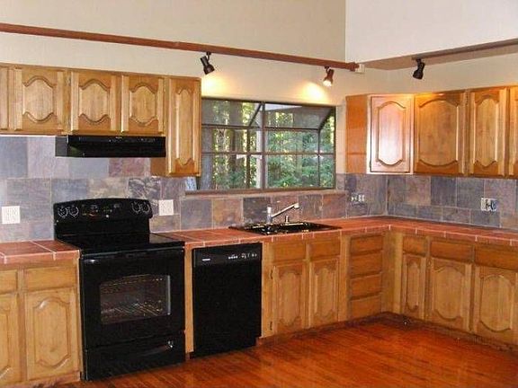 4th image of 35081 Woodside Ct