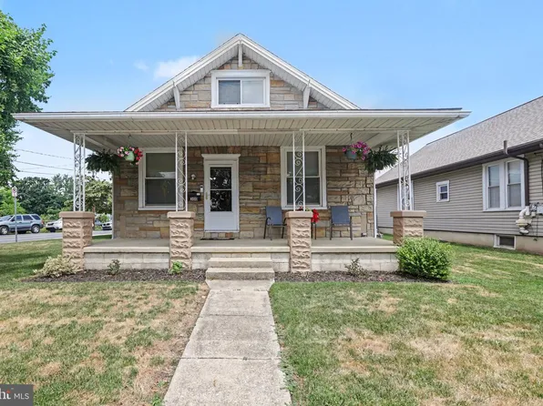 300 S Enola Dr, Enola, PA 17025