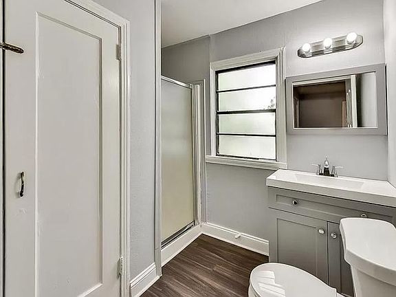 5th image of 1030 N Bishop Ave #D