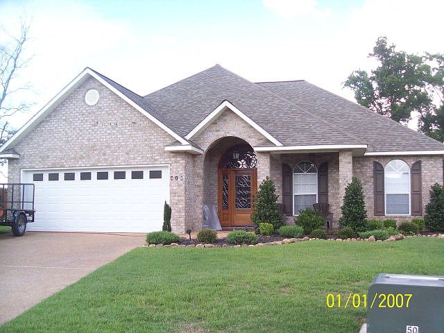 1st image of 416 Shanna Ln NW
