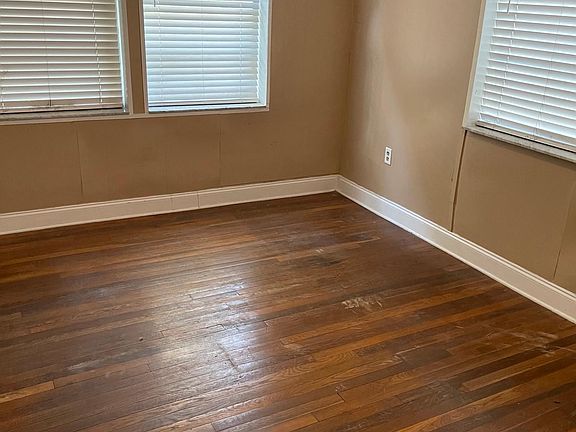 4th image of 2660 Forbes St #1