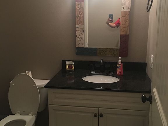 4th image of 301 Sangria Ln
