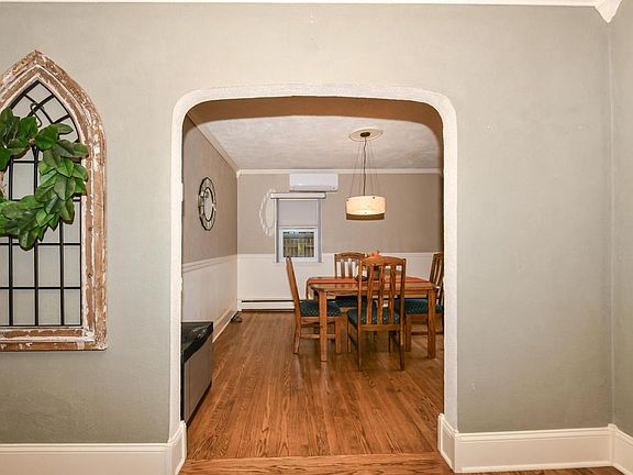 3rd image of 13501 W Greenfield AVENUE