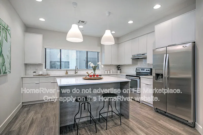 North Tempe — Photo 3