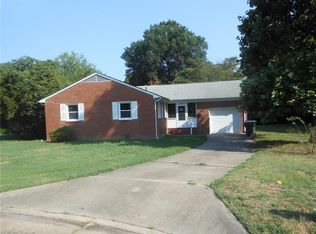 9618 Carver Dr, Newport News, VA 23605