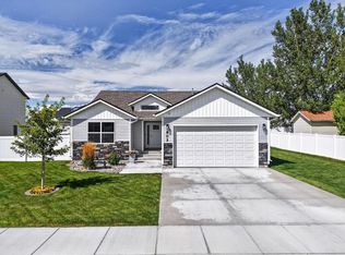 902 Alpine Ave, Chubbuck, ID 83202