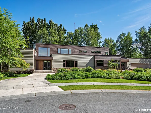 1665 Bob Atwood Cir, Anchorage, AK 99517