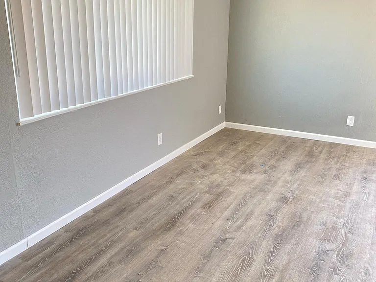 4824 E Hedges Ave #C — Photo 6