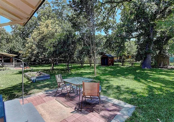 1803 Romeria Dr — Photo 27
