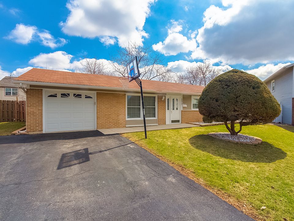1st image of 7795 Sherwood Cir S