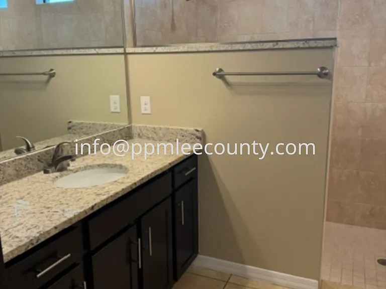 1841 NW 20th Ave — Photo 8