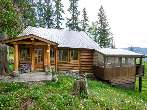 789 Candle Creek Rd, Clearwater, BC V0E 1N1