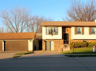2604 W 61st St, Davenport, IA 52806
