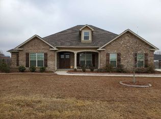 293 Hathersage Dr, Kathleen, GA 31047