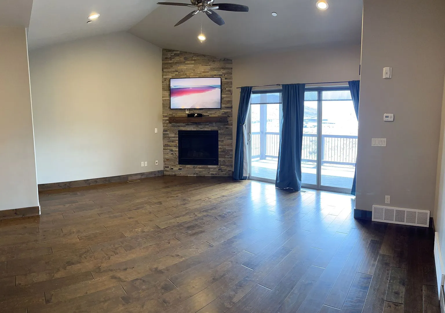 Black Rock Ridge Home — Photo 3