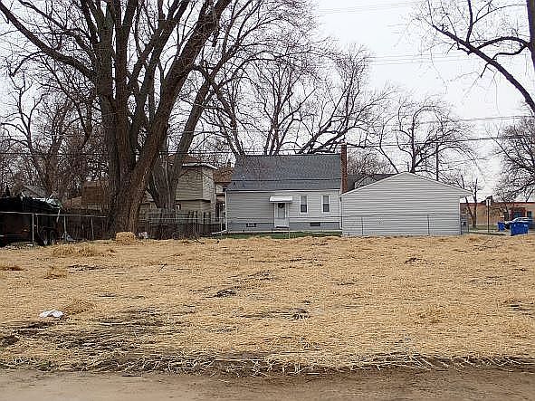 2nd image of 8319 Toepfer Rd
