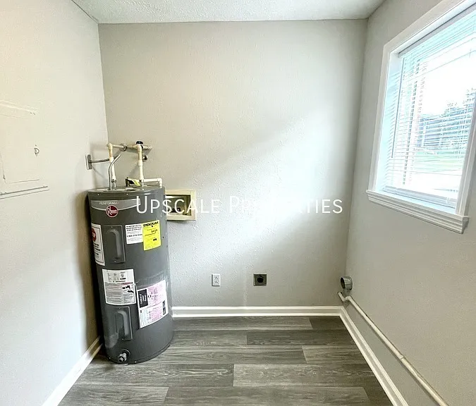 179 Lakeshore Dr #2 — Photo 6