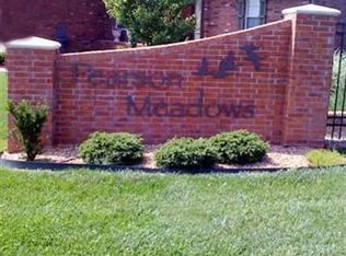 832 N Cedar Ridge Ave, Springfield, MO 65802