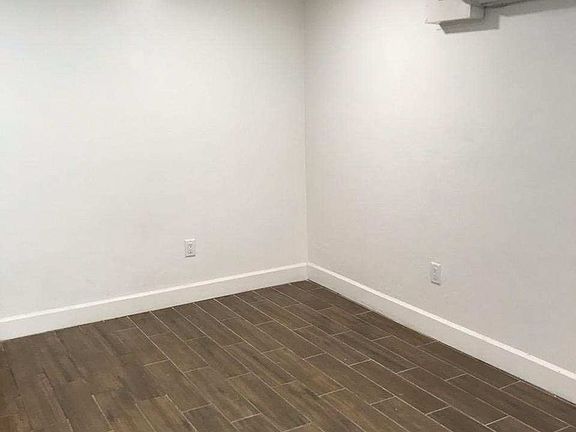 2nd image of 331 S Alvernon Way #6037