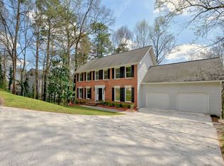 110 Farm Hill Cir, Roswell, GA 30075