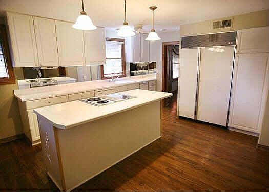 4th image of 402 W Ash St