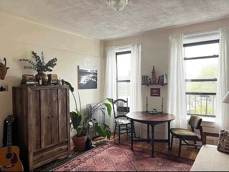 2307 Clarendon Rd #10 — Photo 1