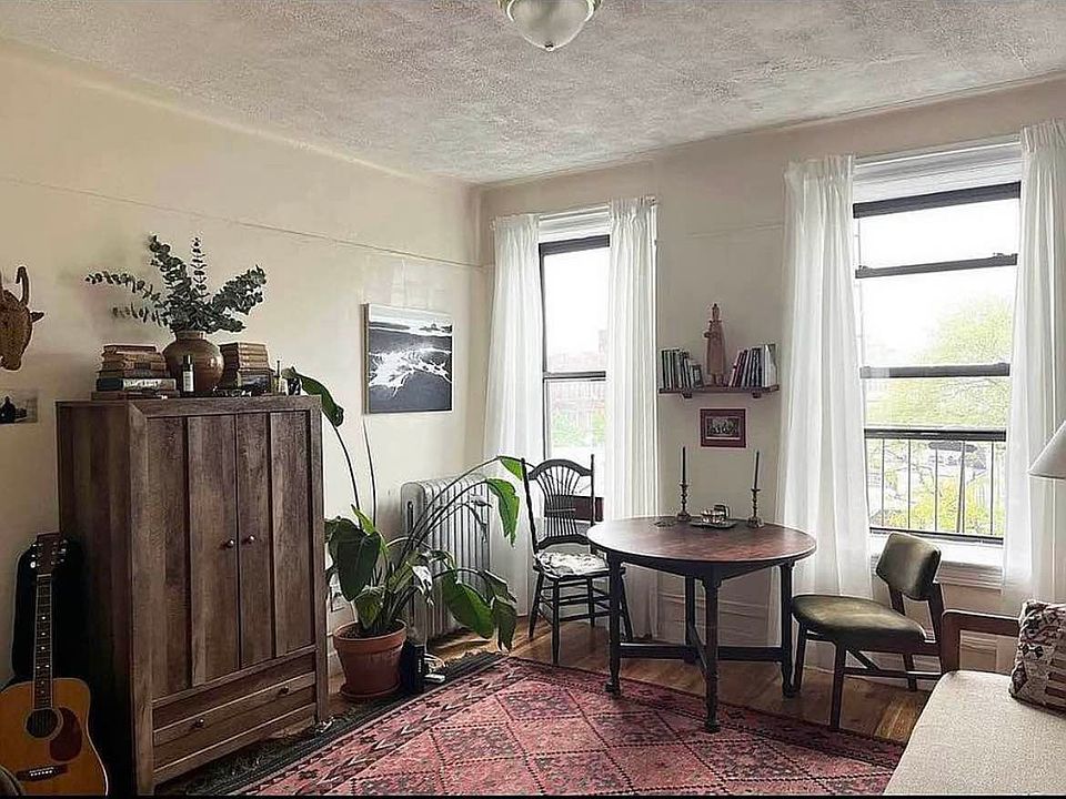 1st image of 2307 Clarendon Rd APT 10