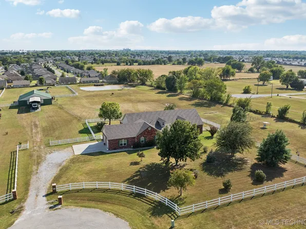 26000 E Joy Ave, Broken Arrow, OK 74014