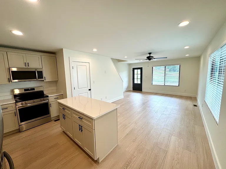 1326 Huntington Ave #B — Photo 17