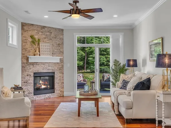 14 Green Road #14, Newmarket, NH 03857