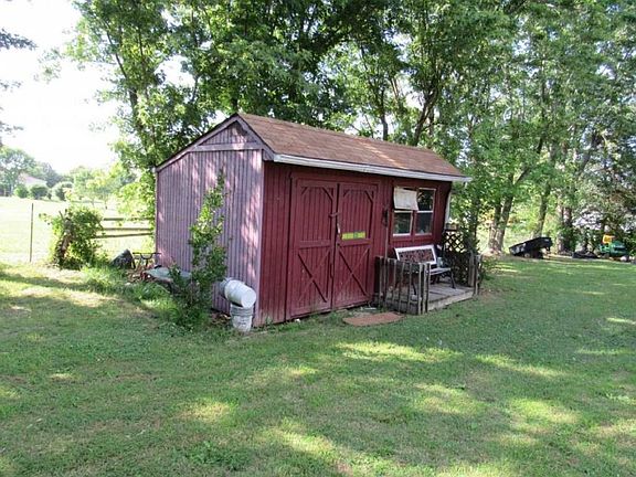 4th image of 171 Meadow Landing Ln