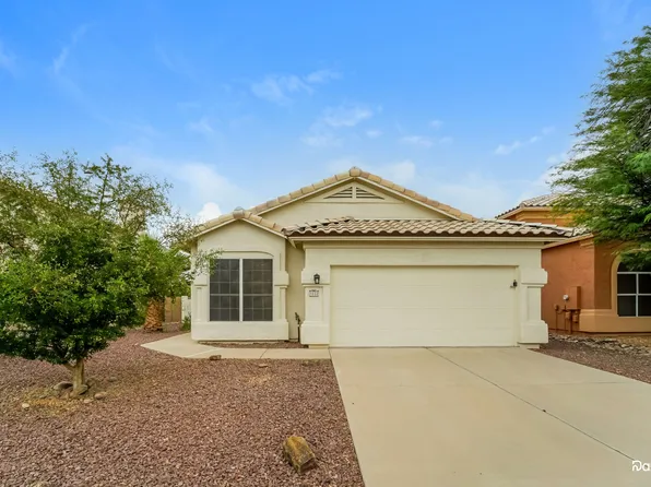 9058 N Safflower Ln, Tucson, AZ 85743