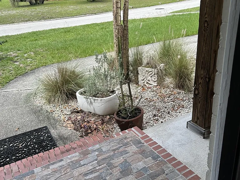 2449 Jose Cir N — Photo 20