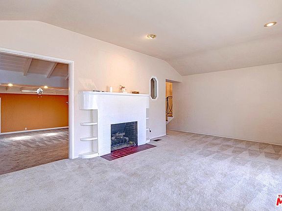 2nd image of 4137 W 62nd St