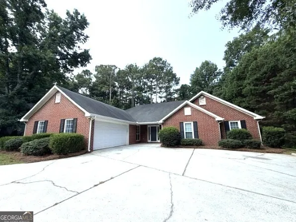 120 Park Place Ct, Fayetteville, GA 30215