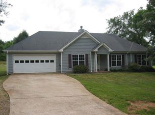 774 Riverview Ln, Winder, GA 30680