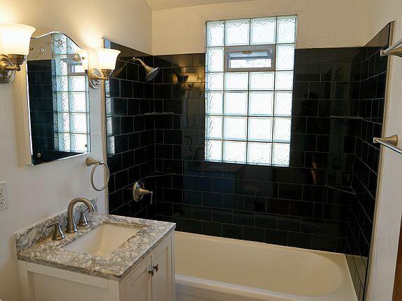 2nd image of 3621 N 15th St Unit A