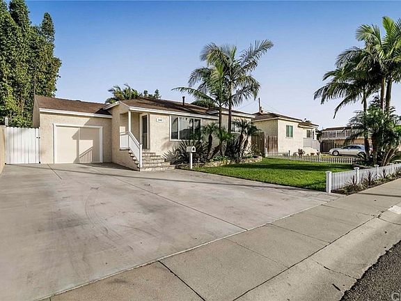 Oversized Driveway Offers Loads of Parking