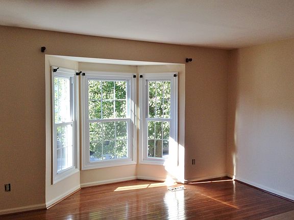 Living rm bay window