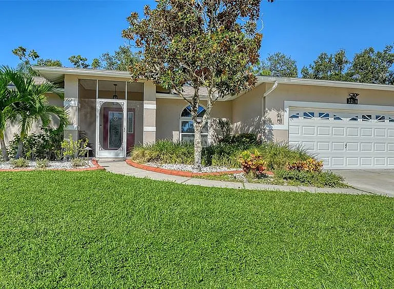2246 Cork Oak St W — Photo 6