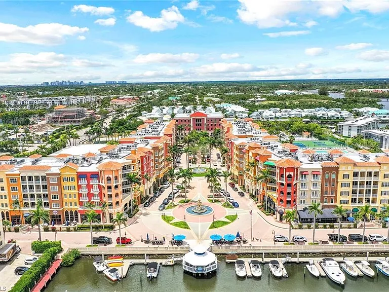 Bayfront Pl — Photo 1